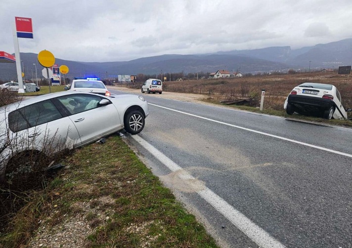 Foto Nesre A Na M Frontalni Sudar Kod Mostara Novi Konjic